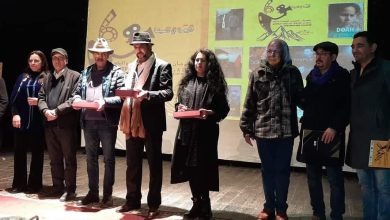 صورة تتويج سراديب الغضب  بجائزة المسابقة الرسمية لمهرجات تاصميت والسينما ببني ملال 
